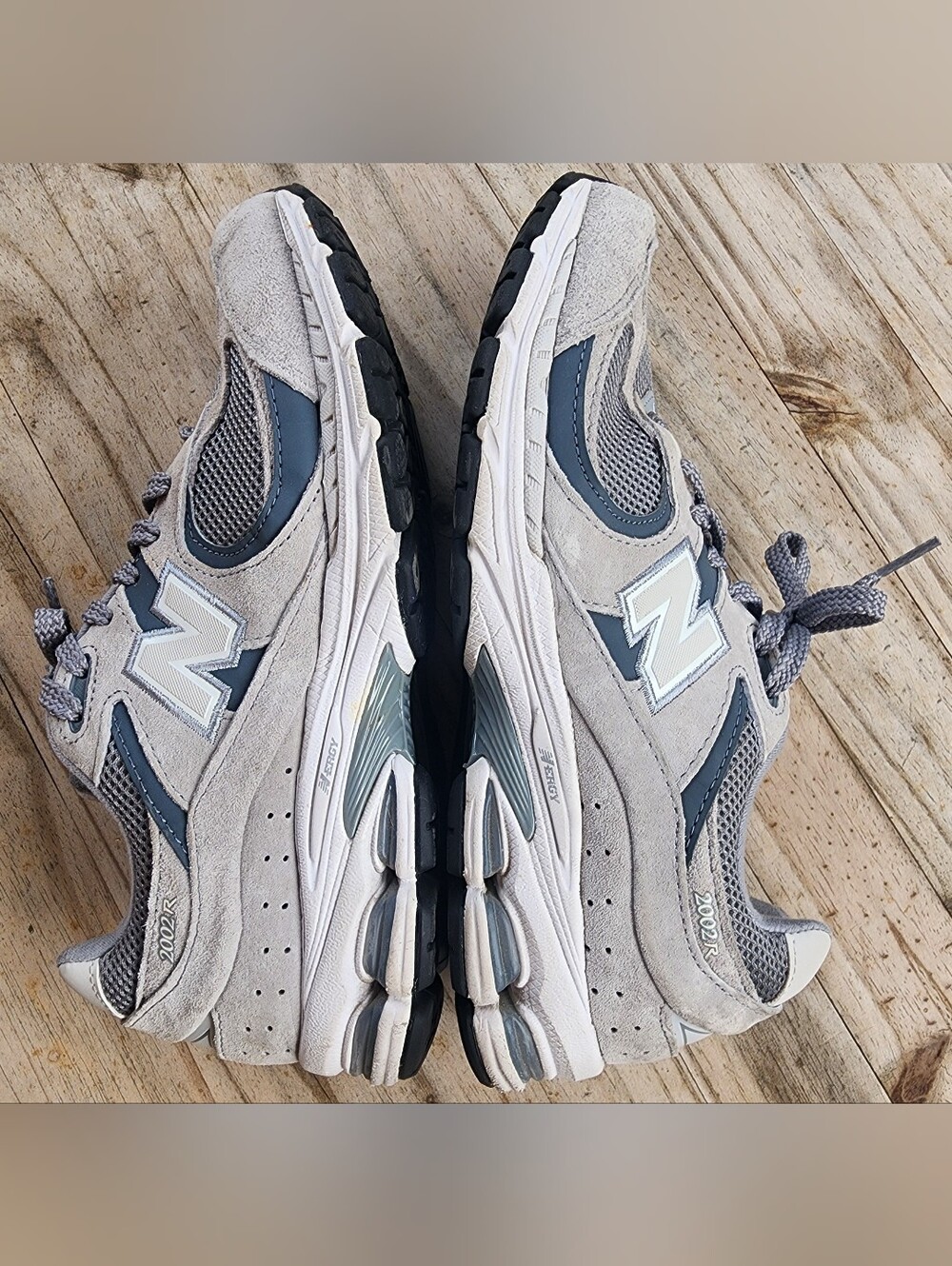 New Balance Classic Grey Shoes Size 8 In Men (9.5 In Women) - Picture 9 of 11